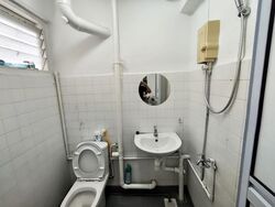 Bedok Reservoir Road (D16), Shop House #616944621